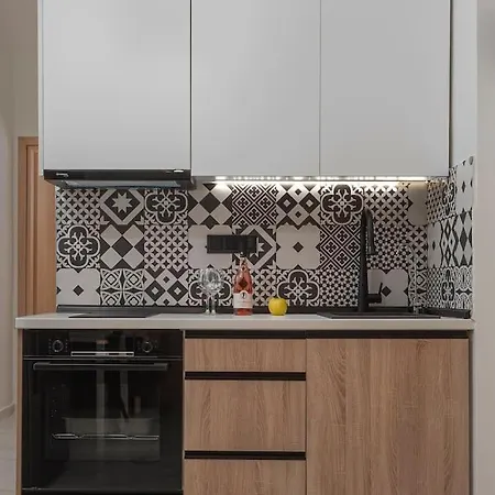 Apartment Fractals